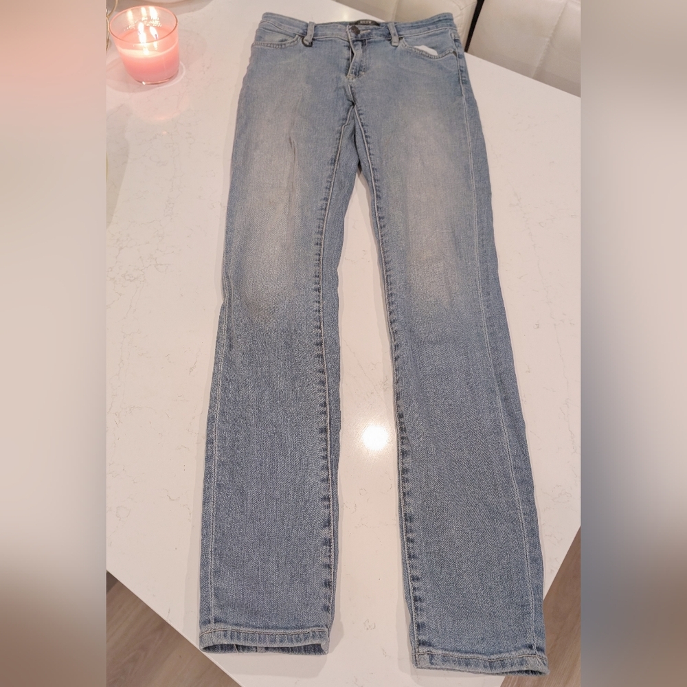 Neuw Light Blue Women's Skinny Jeans
